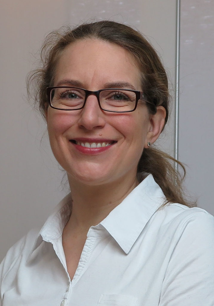 Portraitfoto der AMM-Netzwerkpartnerin Katja Hartlieb